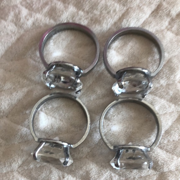 Diamond ring shape napkin holders - Picture 3 of 5